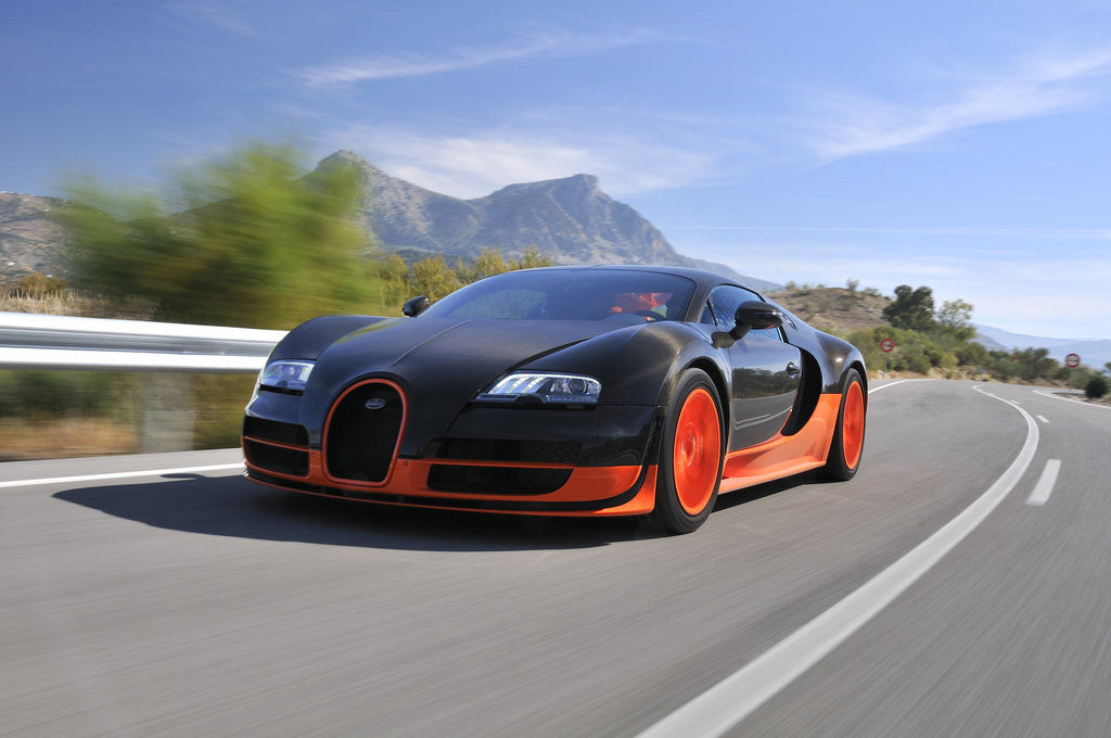 Bugatti-Veyron.jpg